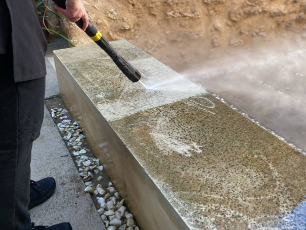 Best Sidewalk Pressure Washing  in New London, WI
